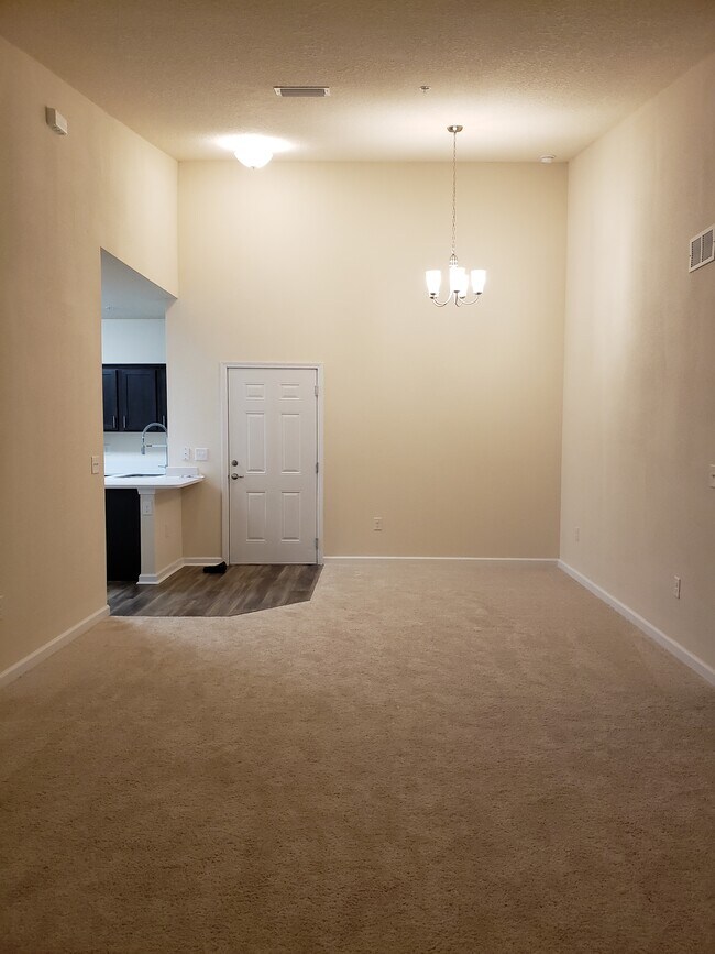 Foto del edificio - 4931 Key Lime Dr