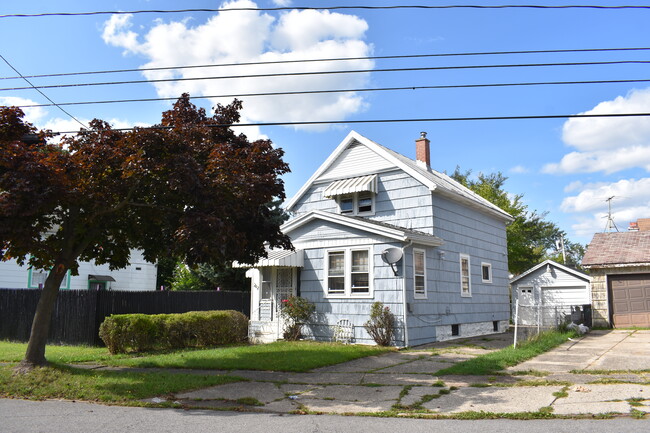 Building Photo - 242 Westminster Ave