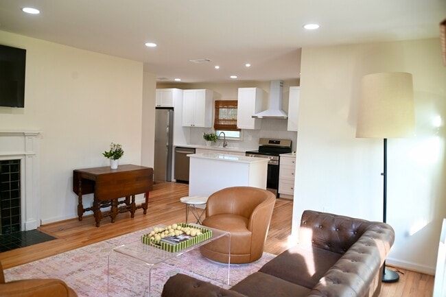 Foto del edificio - 4448 6th Ave S