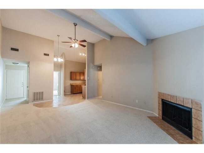 Building Photo - 2201 Jamie Dr
