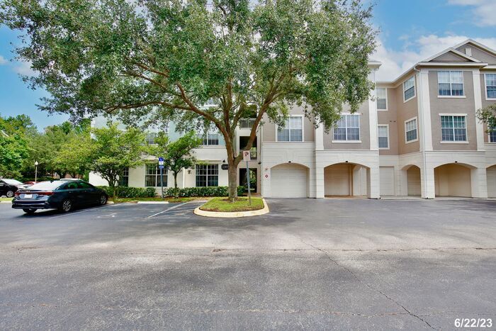 Primary Photo - Beautifully Remodeled 3/2 Condo with 1 Car...