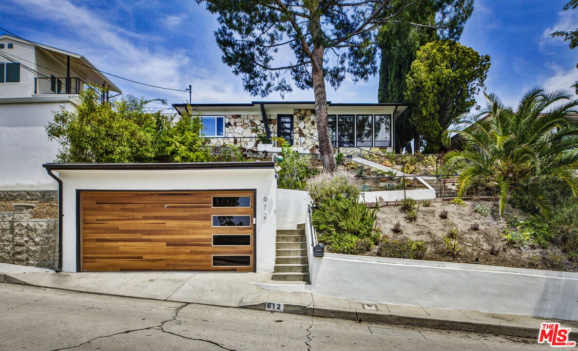 Foto principal - 612 Luton Dr