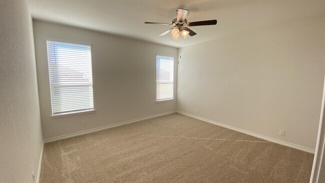 Building Photo - 9507 Salers Springs