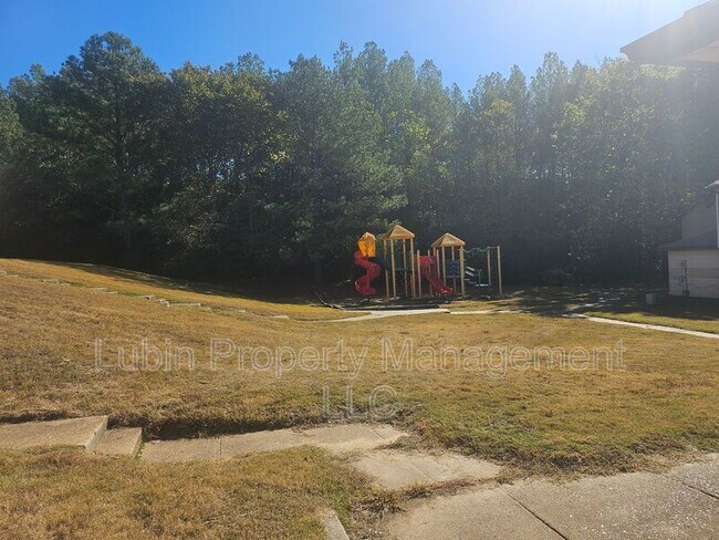 Foto del edificio - 2883 Coach Dr