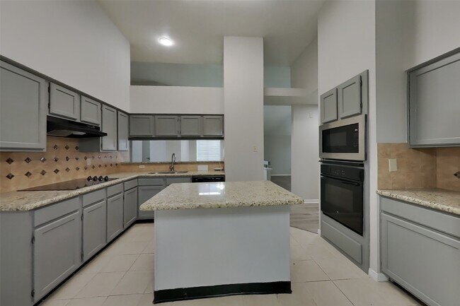 Foto del edificio - 8559 Spring Green Dr