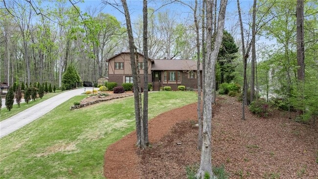 Building Photo - 5192 Ozark Ln