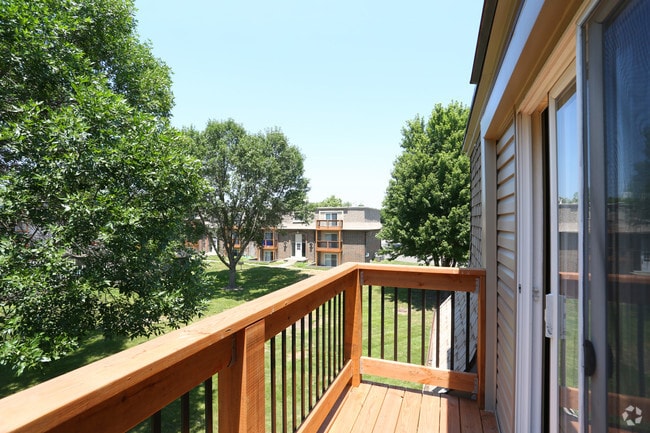 Interior Photo - Sheridan Crossing