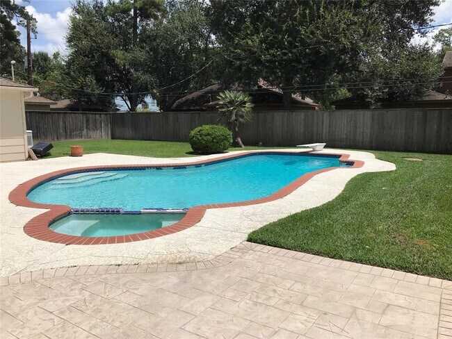 Foto del edificio - 7711 Friars Ct Ln