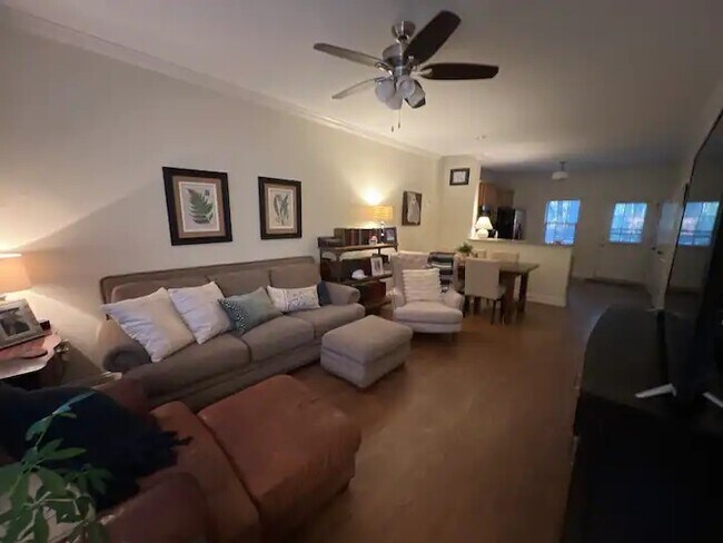 Foto del edificio - 1191 Binghampton Cir