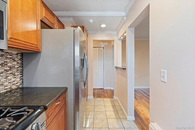 Foto del edificio - 65 W Broadway