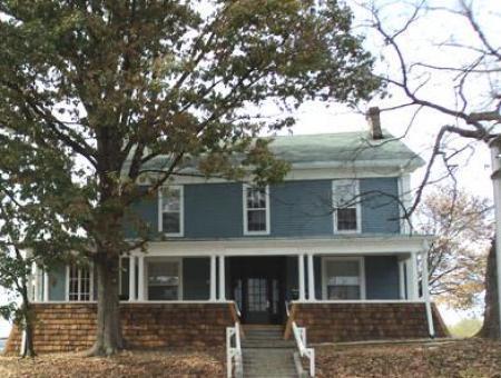 Building Photo - 645 N College Ave
