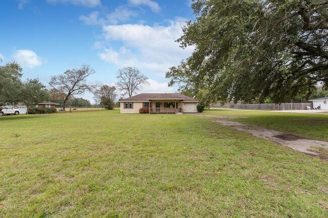 Building Photo - 9344 US-69