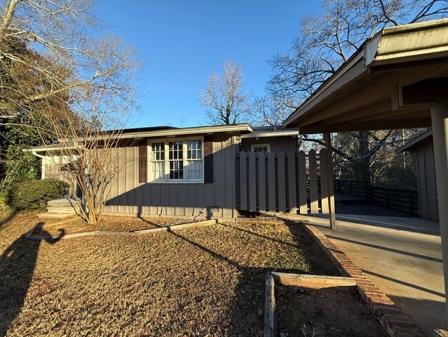 Foto del edificio - 2 Bedrooms, 2 Bathrooms - Home in Maplewood!