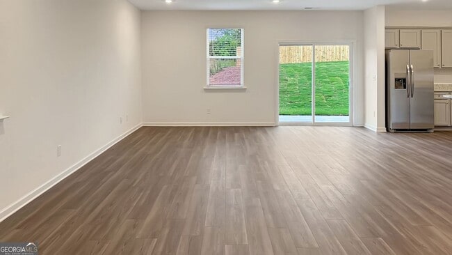 Building Photo - 104 Red Maple Wy