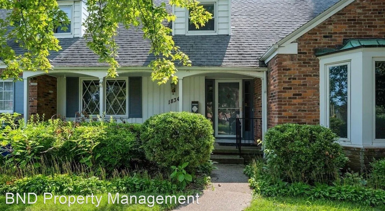 Primary Photo - 3 br, 2.5 bath House - 1834 Mount Vernon