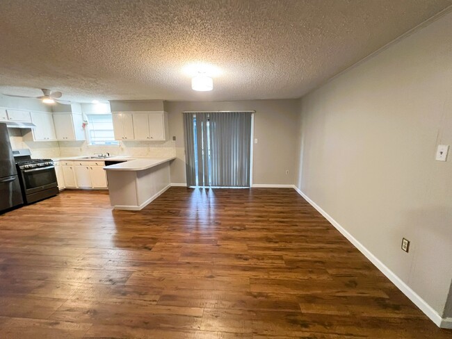 Building Photo - Newly Updated 4 Bedroom House for Rent, ne...