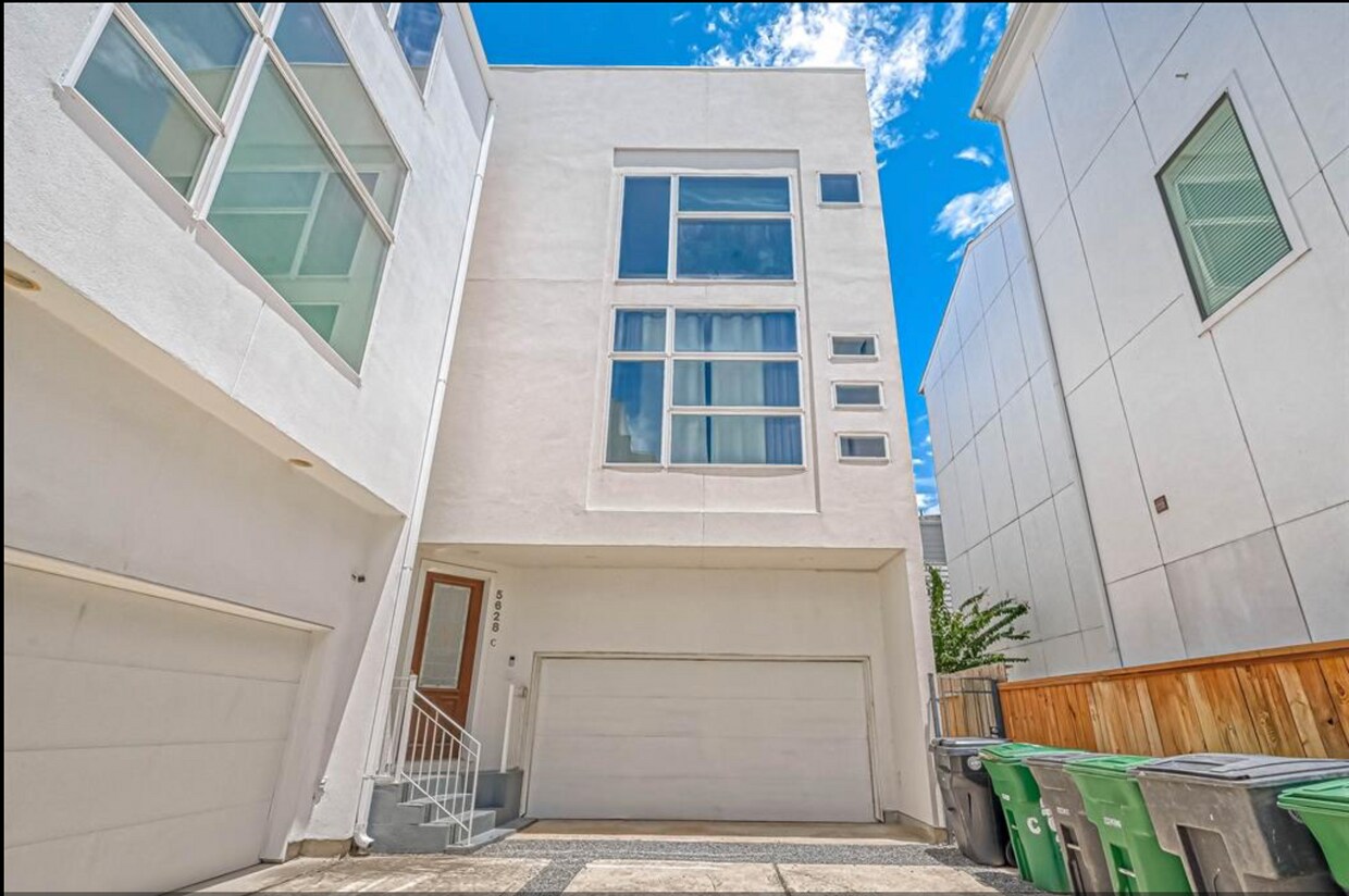 Foto principal - 5628 Kiam St