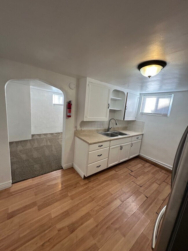 Foto del edificio - CHK1903