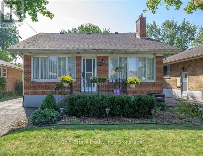 Building Photo - 619 Ross St