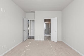 Building Photo - 29650 Kynndal Shore Dr