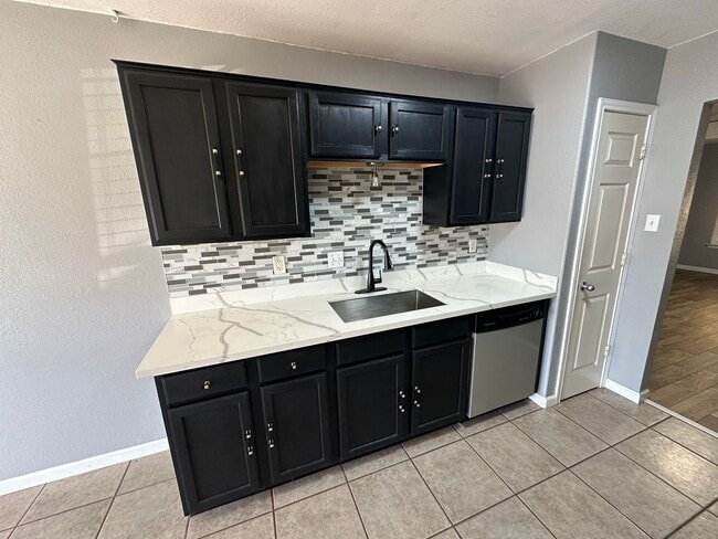 Building Photo - NEW IN MANAGEMENT - AVAILABLE SOON!