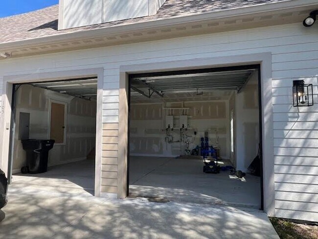 Building Photo - Roanoke Island Custom Home