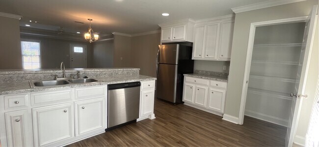 Building Photo - 115 Attwater Ct