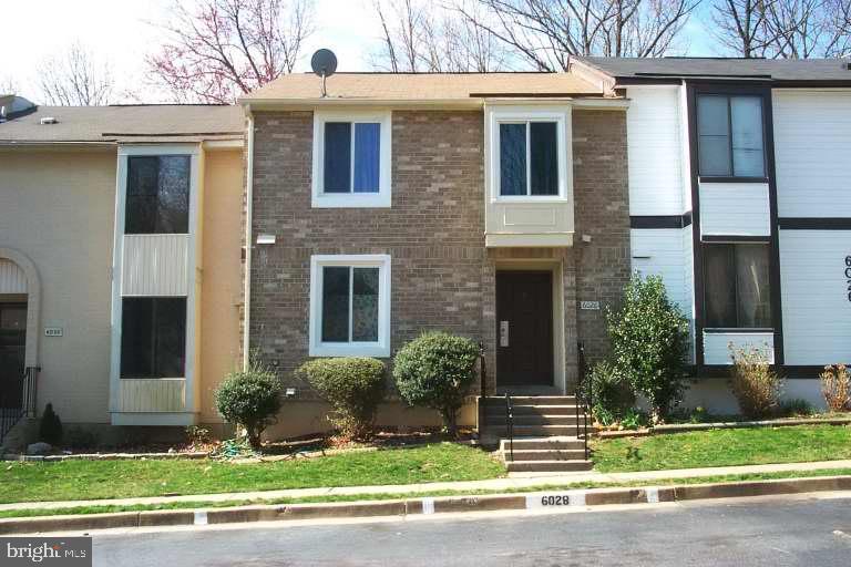 Foto principal - 6028 Forrest Hollow Ln