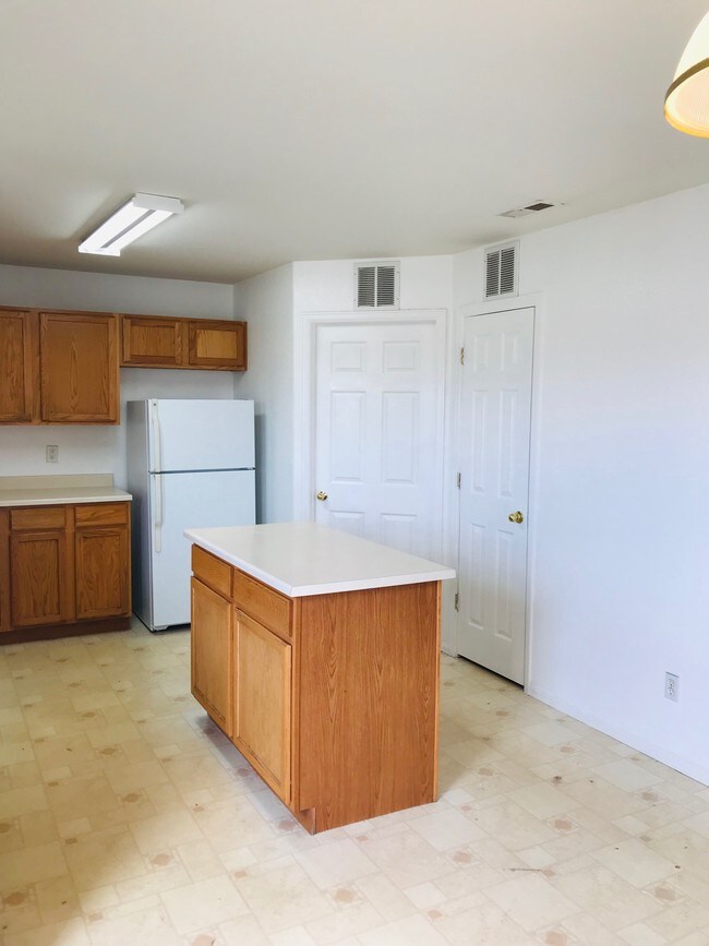 Building Photo - 4938 Leland Point