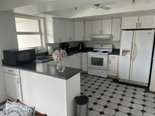 Building Photo - 420 Dove Ln