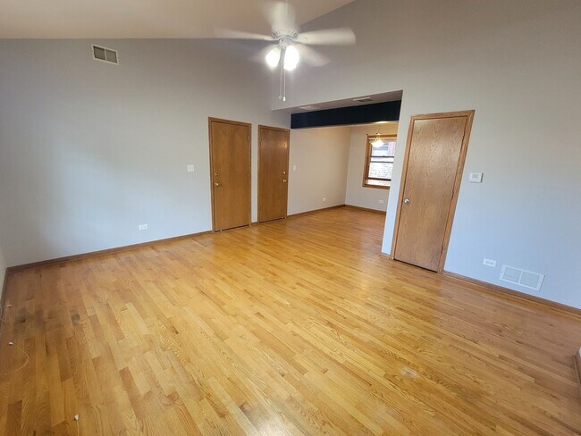 Foto del edificio - 7411 N Claremont Ave