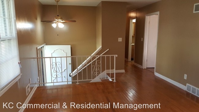 Building Photo - 3 br, 2 bath House - 11201 E 59th Street