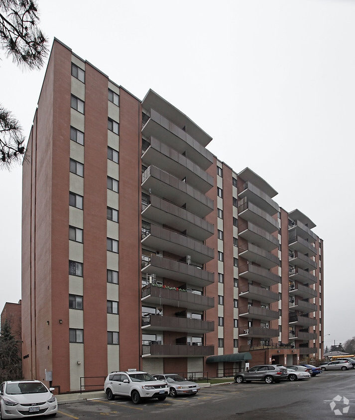 45 Paisley Blvd, Mississauga, ON L5A 1P3 Apartments 45 Paisley Blvd
