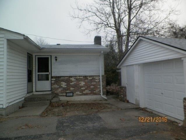 Building Photo - 923 Waverly Dr