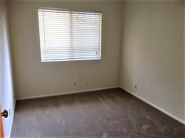 Foto del edificio - Great location! 2 bed 2 bath Simi Valley condo!