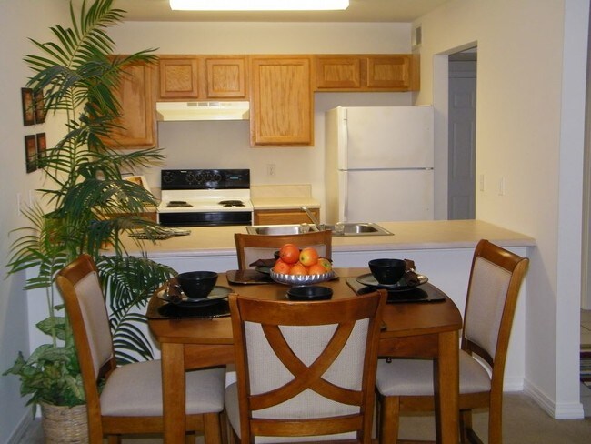 Foto del edificio - 1851 Norwood Ct 5