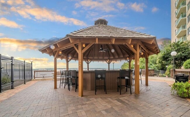 Tiki bar - 501 Slaters Ln