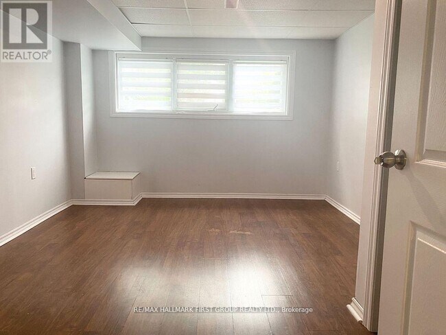 Photo du bâtiment - BSMT - 510 FIRST AVENUE