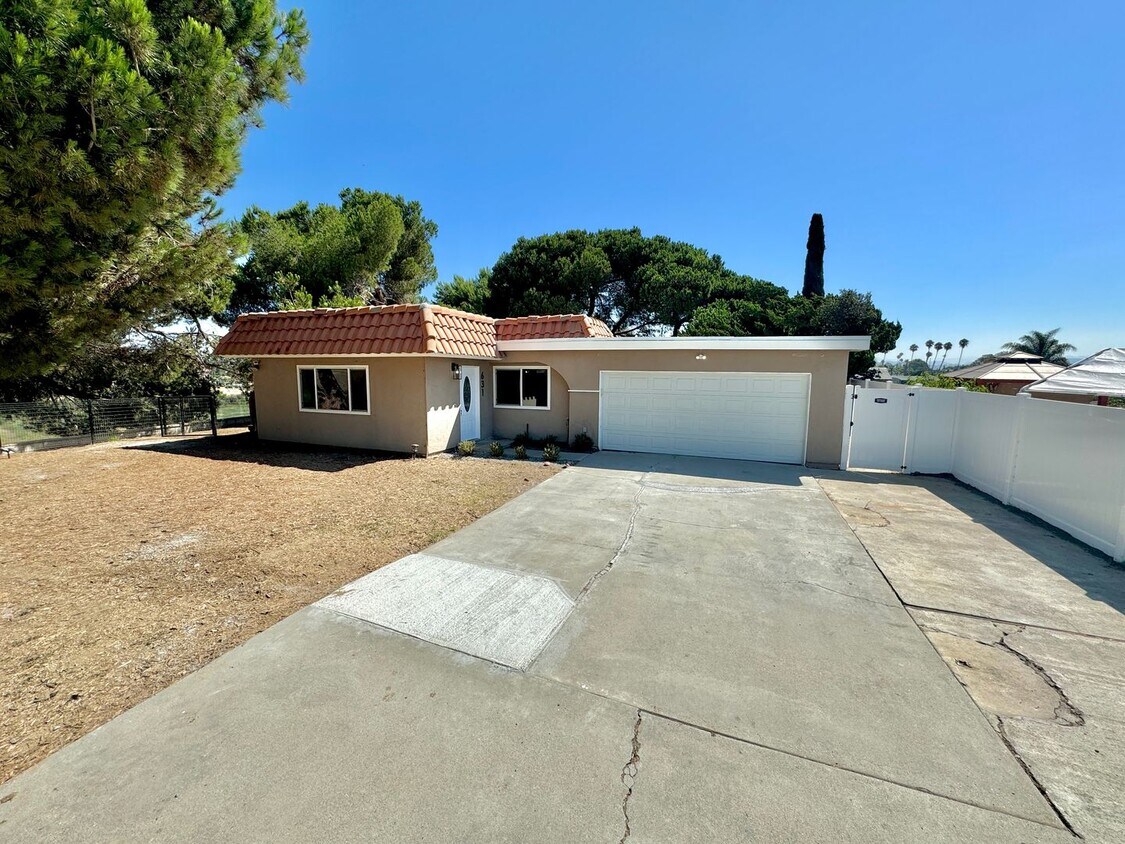 Primary Photo - Great 3B/2BA House in Oceanside on Over 0....