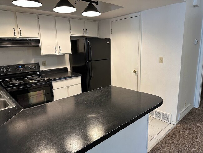 Foto del edificio - 269 E Hill Ave