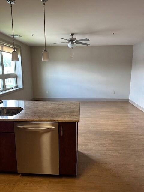 Foto del edificio - 1032 N Washington Ave