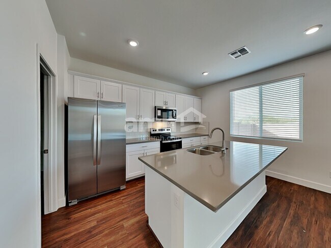Building Photo - 6100 W Paseo Hilario