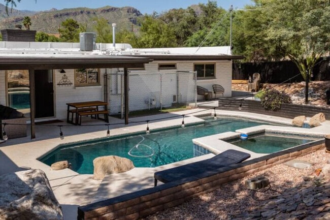 Building Photo - Driftwood Tucson Oasis | ScenicViews | Kin...