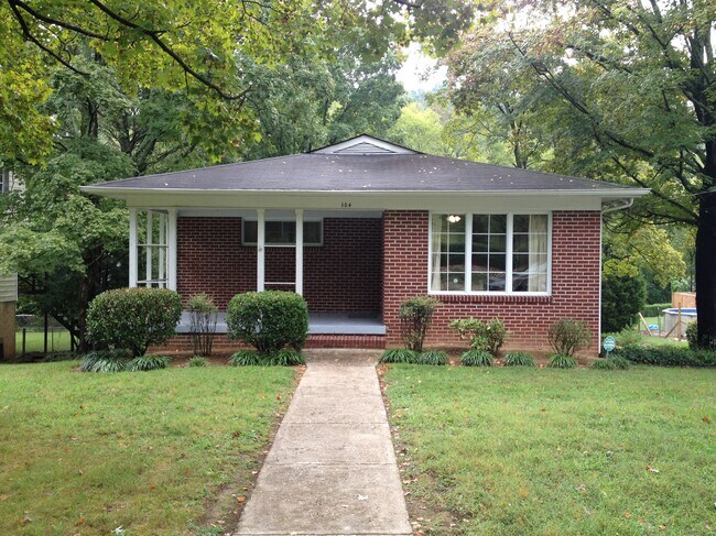 Foto del edificio - 104 S Germantown Rd
