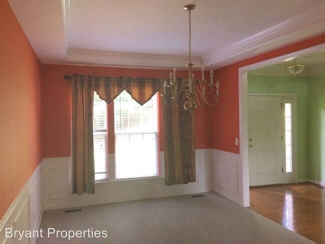 Foto del edificio - 203 Riverbend Ln