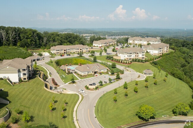 Building Photo - Greystone Vista