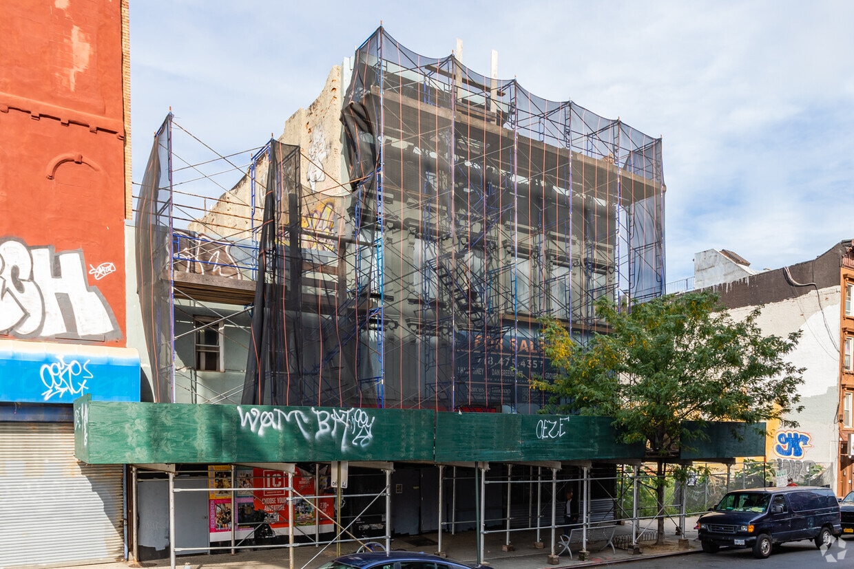 Building Photo - 1211 Fulton St
