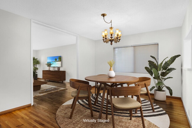 Building Photo - 824 S Shenandoah St