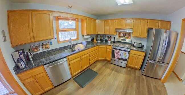Foto del edificio - 3D Tour Available-Granite Countertops + 2-...