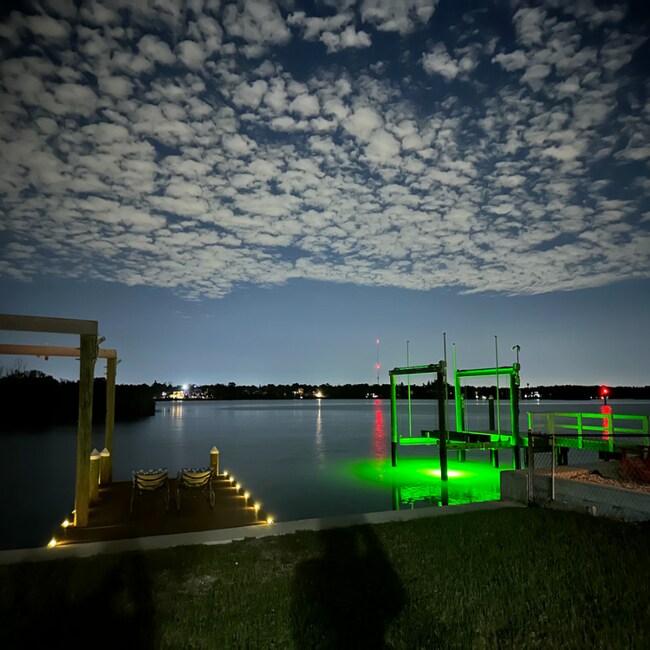 Foto del edificio - 730 182nd Ave E